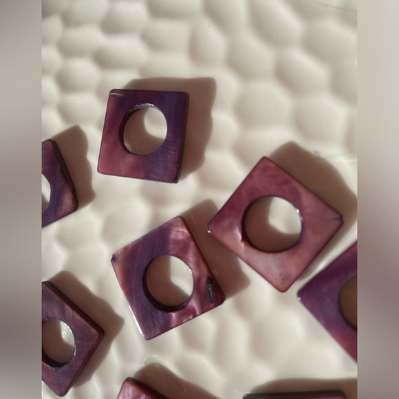 8 Stunning Square Purple 20mm Shell Beads for Jewelry Craft Making - Picture 3 of 6